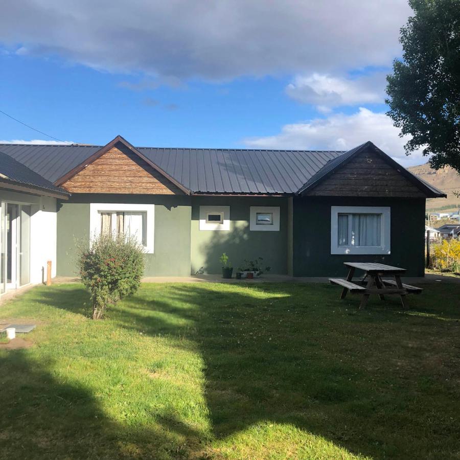 Hospedar Calafate - Los Lupinos 호텔 엘 칼라파테 외부 사진